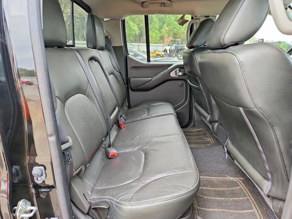 2020 NISSAN FRONTIER