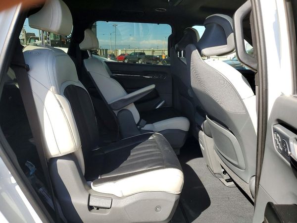 2025 KIA EV9