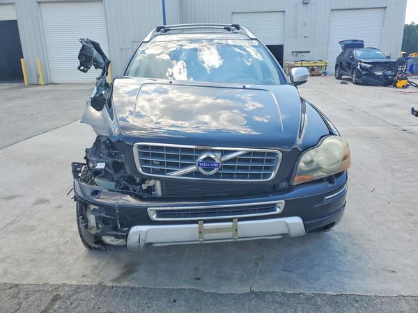 2013 VOLVO XC90