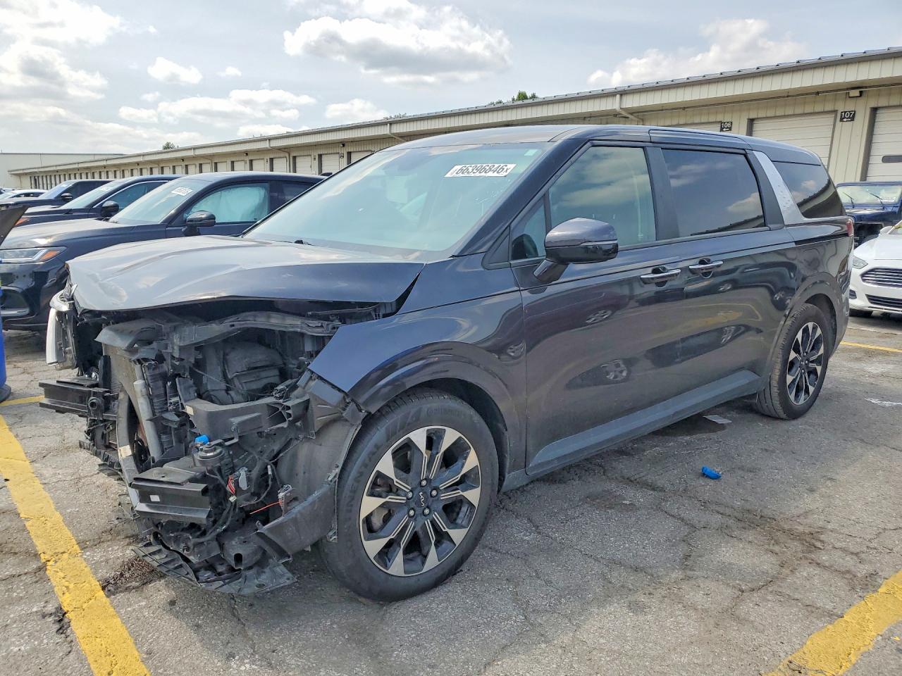 2024 KIA CARNIVAL