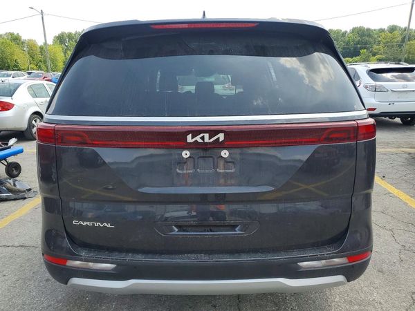 2024 KIA CARNIVAL