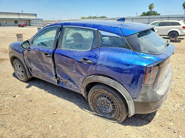 2025 NISSAN KICKS