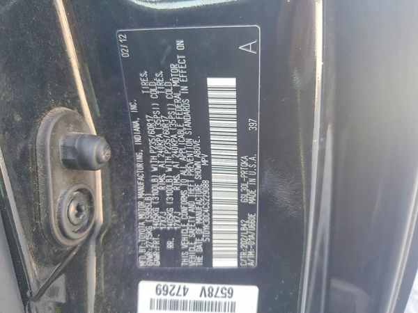 2012 TOYOTA SIENNA