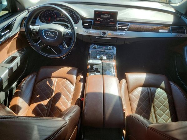 2013 AUDI A8