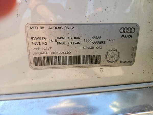 2013 AUDI A8