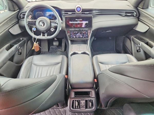 2024 MASERATI GRECALE