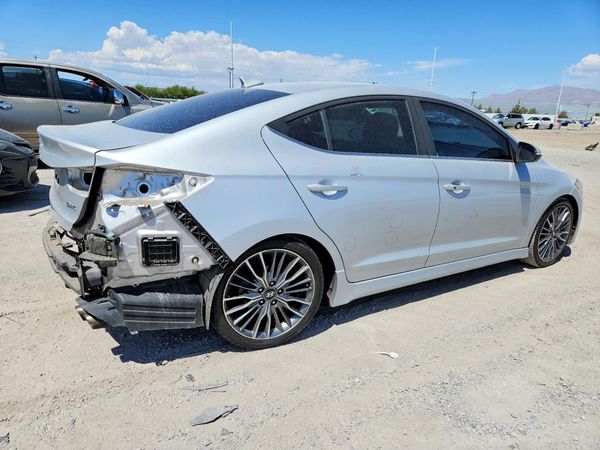 2017 HYUNDAI ELANTRA