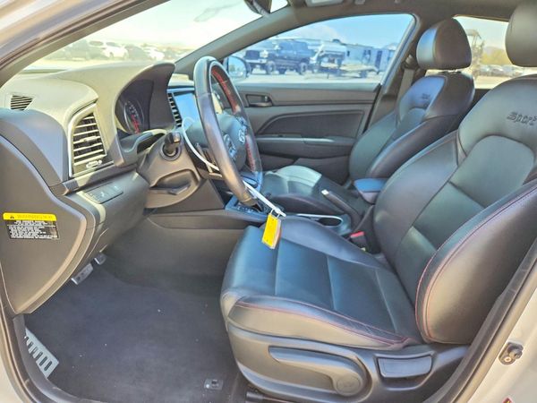 2017 HYUNDAI ELANTRA
