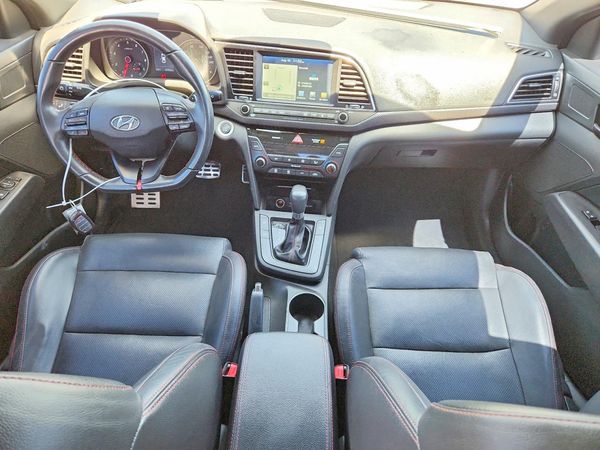 2017 HYUNDAI ELANTRA