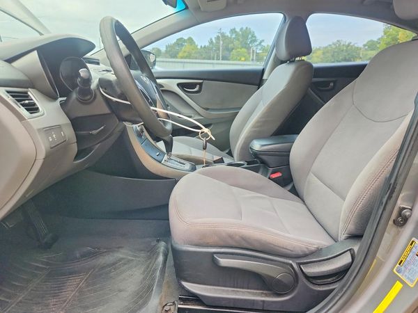 2013 HYUNDAI ELANTRA — DENT