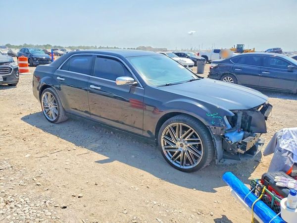 2014 CHRYSLER 300
