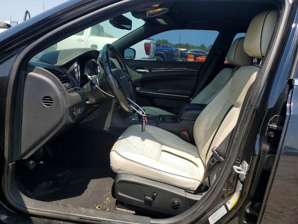 2014 CHRYSLER 300