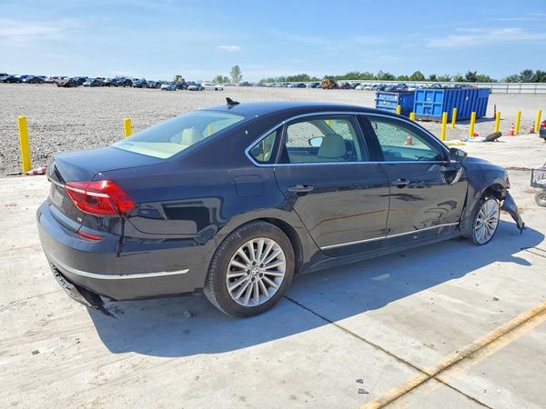 2017 VOLKSWAGEN PASSAT