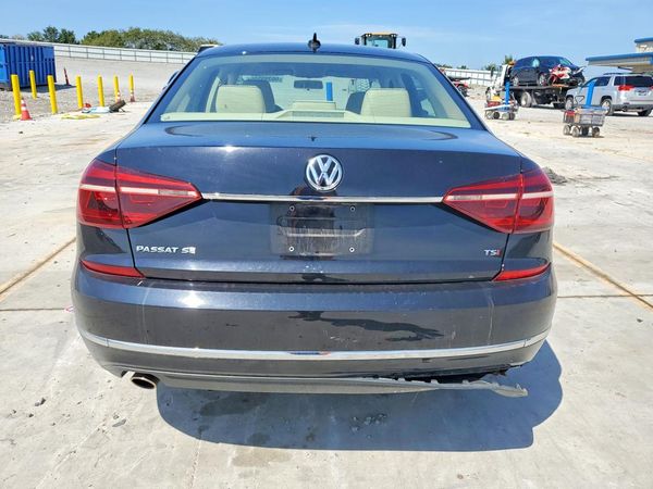 2017 VOLKSWAGEN PASSAT