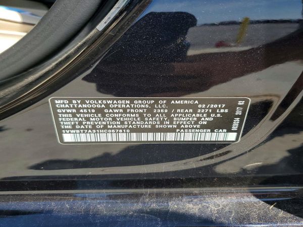 2017 VOLKSWAGEN PASSAT