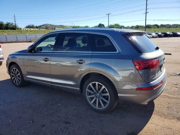 2017 AUDI Q7 quattro Premium Plus