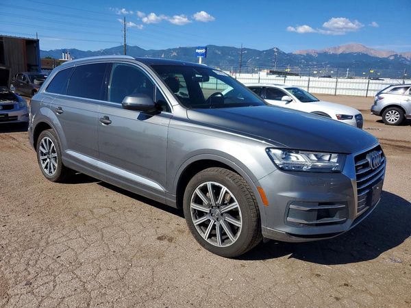 2017 AUDI Q7 quattro Premium Plus