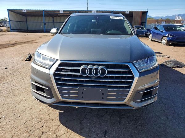 2017 AUDI Q7 quattro Premium Plus