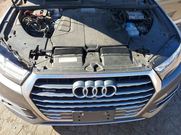 2017 AUDI Q7 quattro Premium Plus