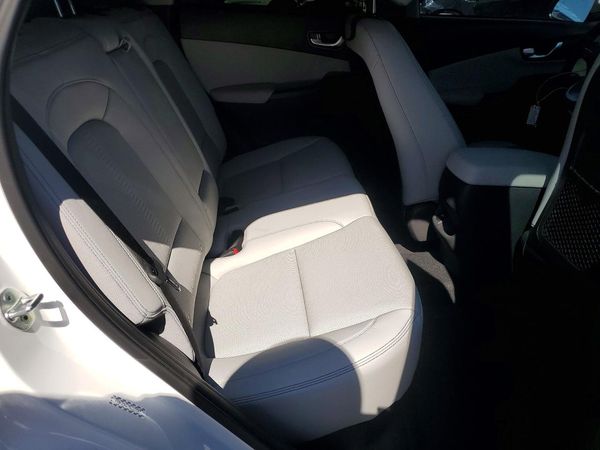 2022 HYUNDAI KONA Limited
