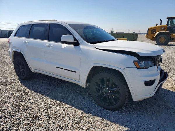 2018 JEEP GRAND CHEROKEE Laredo