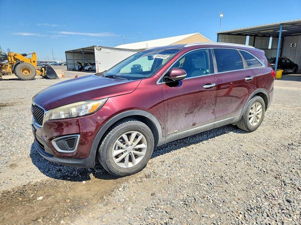 2016 KIA SORENTO L / LX