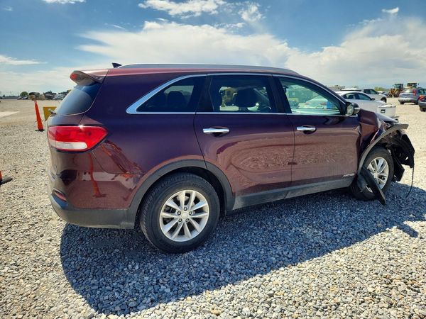 2016 KIA SORENTO L / LX