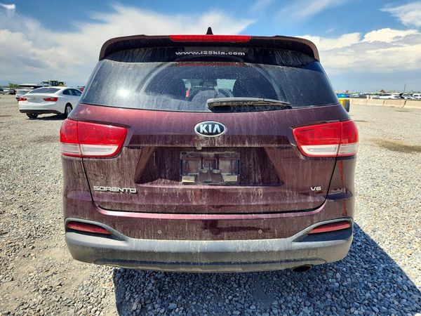 2016 KIA SORENTO L / LX
