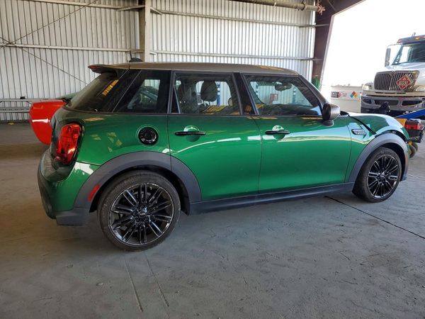 2024 MINI COOPER
