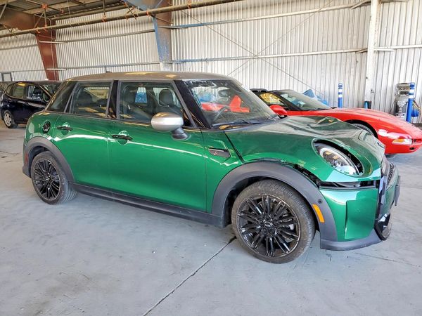 2024 MINI COOPER