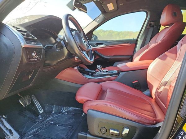 2022 BMW X4 xDrive30i — DENT