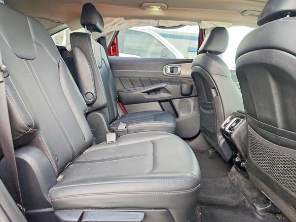 2021 KIA SORENTO