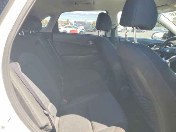 2022 HYUNDAI KONA SEL W/O Convenience Pkg