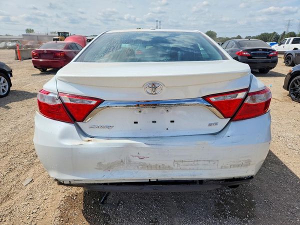 2017 TOYOTA CAMRY