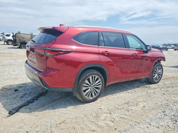 2024 TOYOTA HIGHLANDER