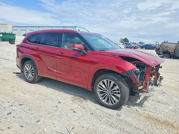 2024 TOYOTA HIGHLANDER