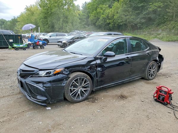 2024 TOYOTA CAMRY