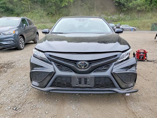 2024 TOYOTA CAMRY