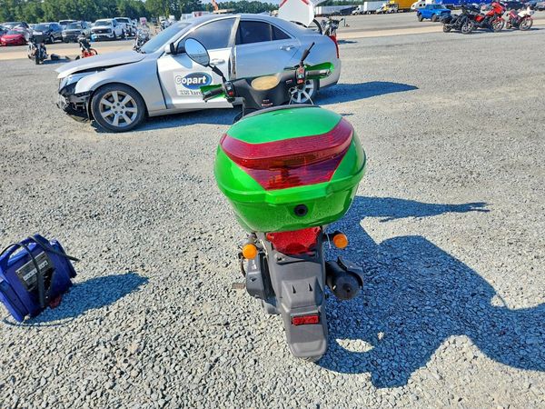 2021 VESPA GENERIC SC