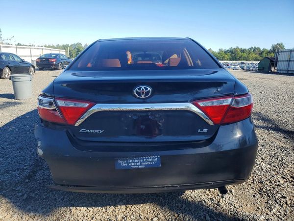2015 TOYOTA CAMRY