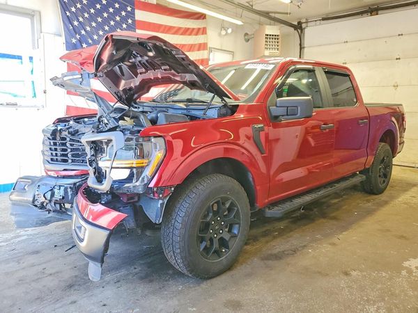 2025 FORD F150 STX