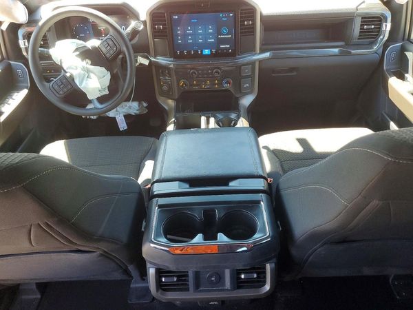 2025 FORD F150 STX