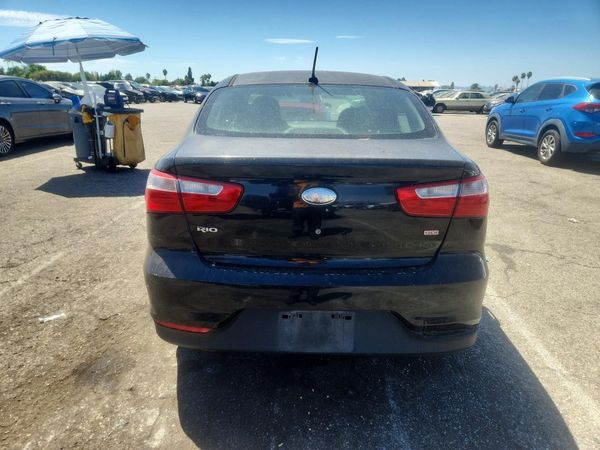 2013 KIA RIO
