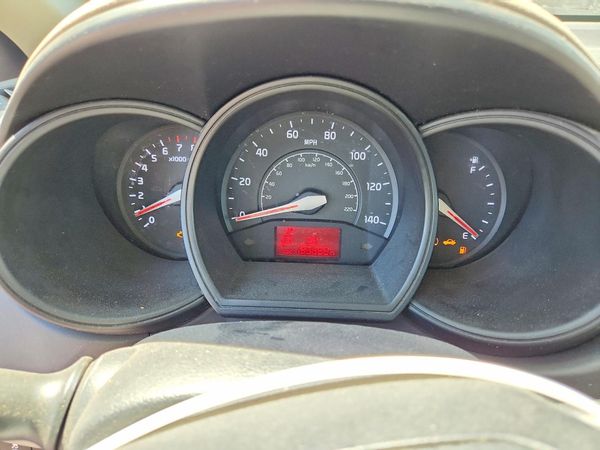 2013 KIA RIO