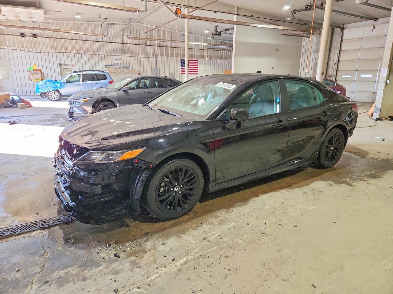2019 TOYOTA CAMRY