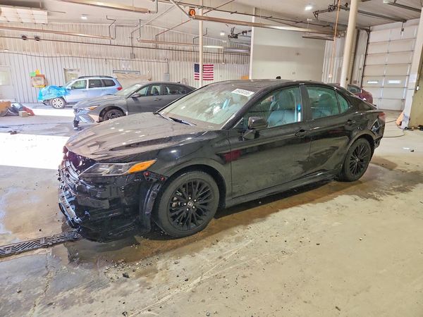2019 TOYOTA CAMRY