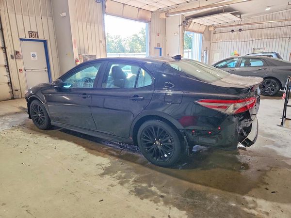2019 TOYOTA CAMRY