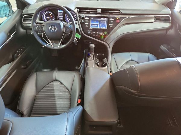 2019 TOYOTA CAMRY