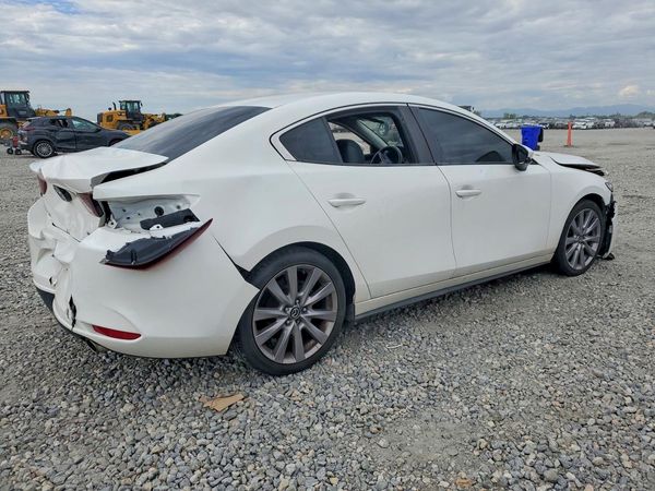 2020 MAZDA 3