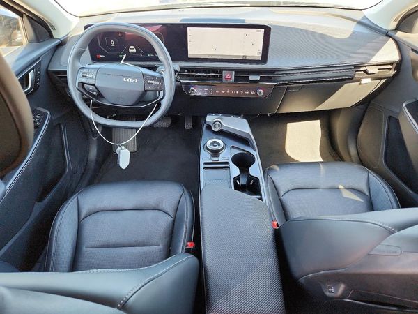 2025 KIA EV6
